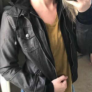 NWT faux leather jacket size medium